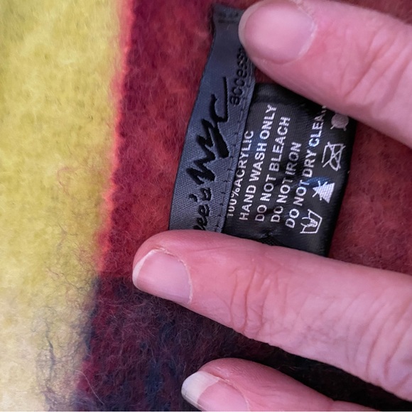 Renee NYC Multi Color Super Soft Skarf - Picture 6 of 9